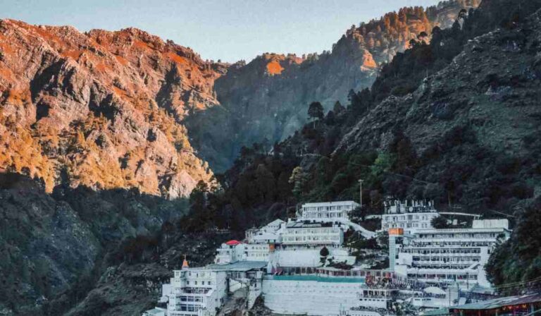 How to Reach Vaishno Devi Shakti-Peetha